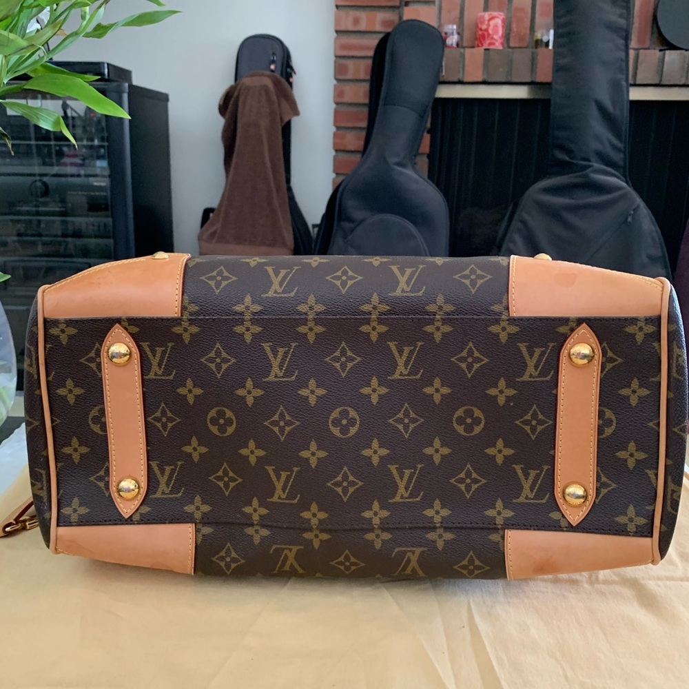 LOUIS VUITTON Monogram Canvas Retiro GM Bag - Picture 5 of 16